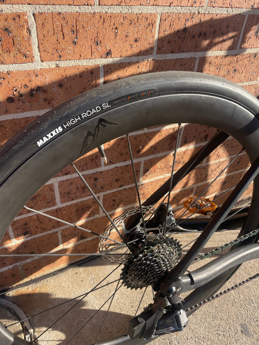 MAXXIS HIGH ROAD SL - Review by Robbie Allen